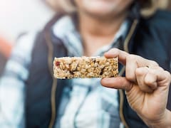 La OCU alerta sobre el consumo de barritas de cereales de supermercado en España: "Tienen un elevado contenido de azúcar"