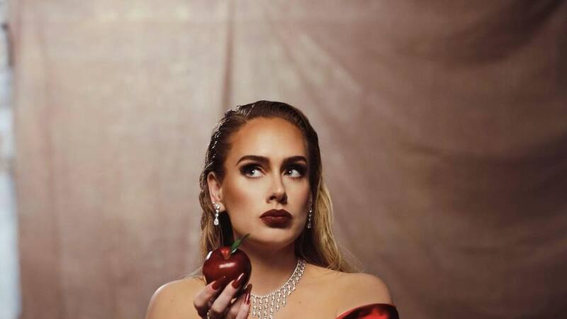 Adele usa este icónico perfume de Dior desde los 15 años