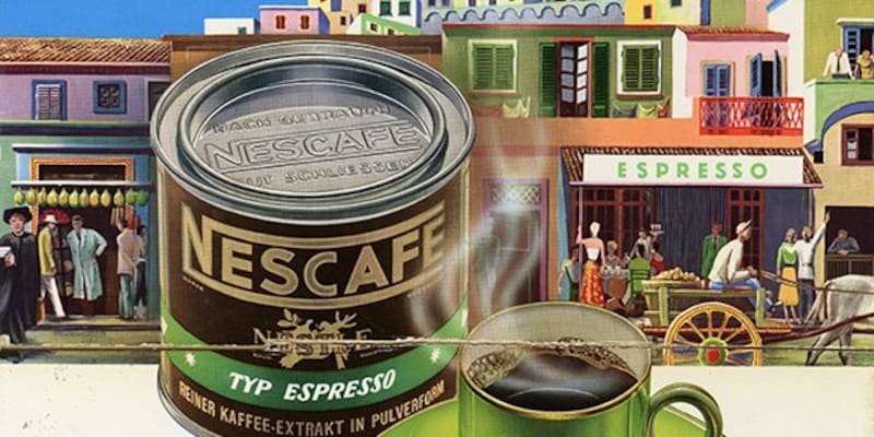 Al principio se vendía en lata. En los 60 pasaron al frasco de vidrio.