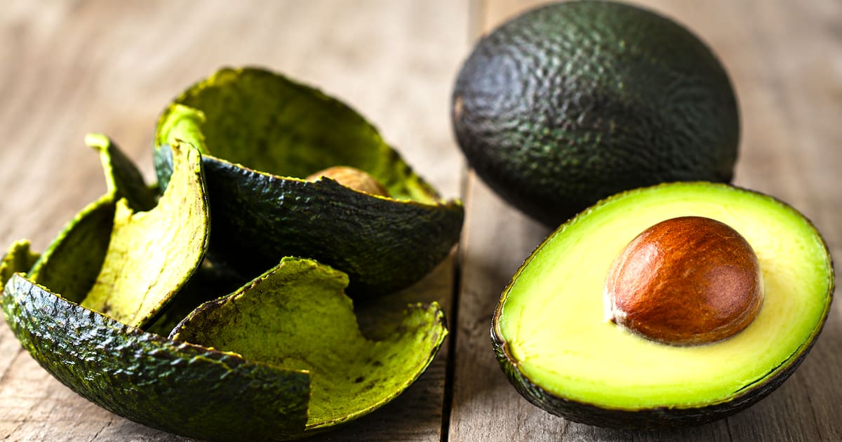 La cáscara del aguacate: para qué sirve y por qué muchos recomiendan no tirarla