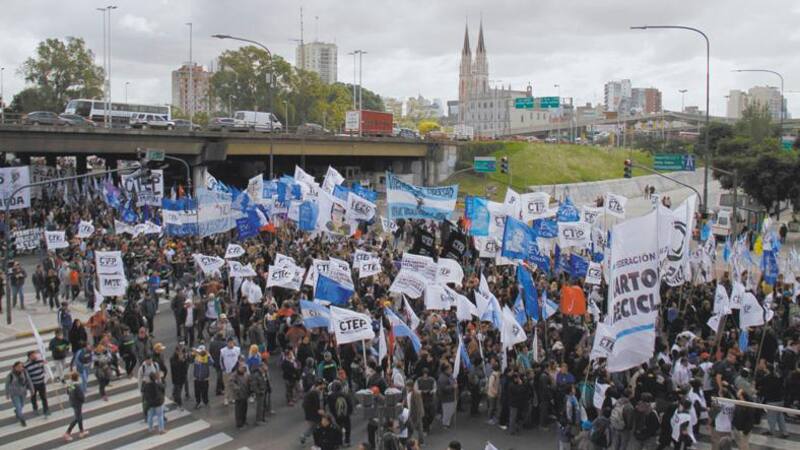 La agrupación Barrios de Pie realizará hoy una jornada de cortes a partir de las 7 horas