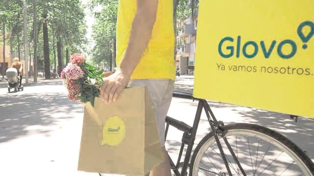 Tras presiones del Gobierno, Glovo avanza con el despido masivo de 436 repartidores