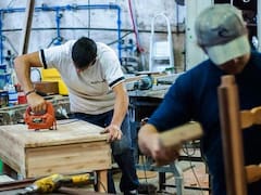 Blanquear empleados con 90% de condonación de deuda y 72 cuotas: cómo adherir y qué requisitos pide ARCA