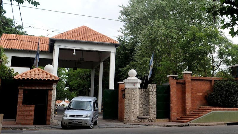 La Quinta de Olivos se transformó en el escenario de una inesperada polémica entre Javier Milei y Alberto Fernández.