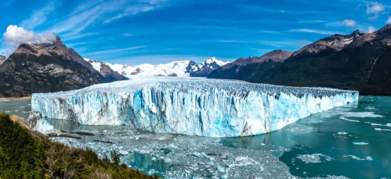 Buscan voluntarios para vivir en la Patagonia: ofrecen alojamiento a cambio de colaborar 32 horas semanales en una hostería y sin experiencia previa