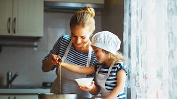 Llueve en Buenos Aires y los buñuelos y las tortas fritas se vuelven tendencia en Google