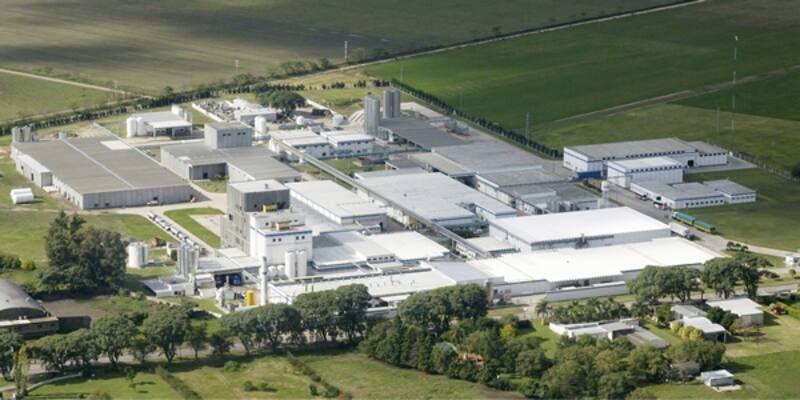 Ilolay tiene tres plantas en la cuenca lechera