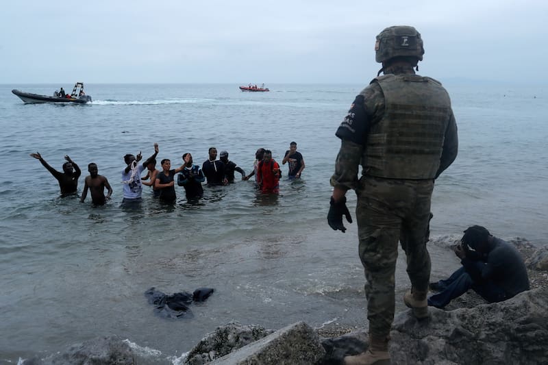 Inmigrantes en Ceuta. Fuente: EFE