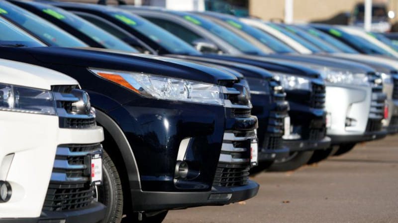 La placa de los automóviles debe estar siempre visible, de lo contrario el conductor podría recibir una multa de tránsito. Foto: Archivo Cronista México.