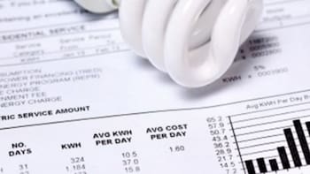 Estas familias tendrán un descuento del 57,5% en la factura de la luz desde el 2026: qué tramites hacer para mantener el beneficio