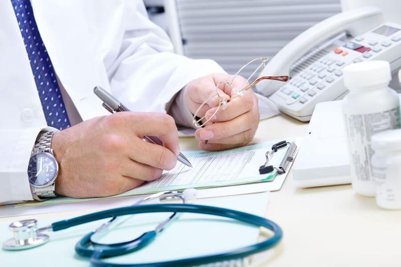 Milei acelera el cierre de obras sociales: eliminó dos más y ya son cinco en la última semana