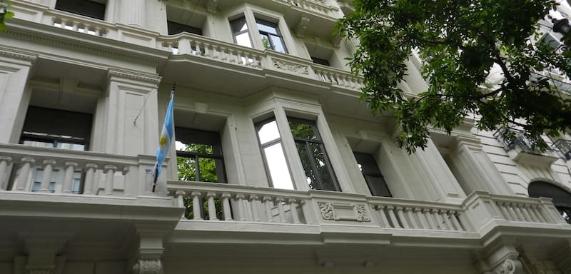 Unidad de Información Financiera (UIF).