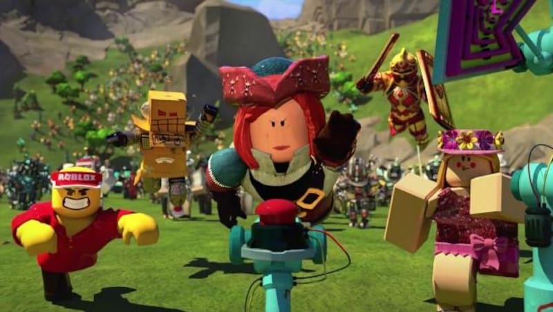 Roblox permite el acceso a juegos multijugador, muchos de ellos creados por los usuarios.