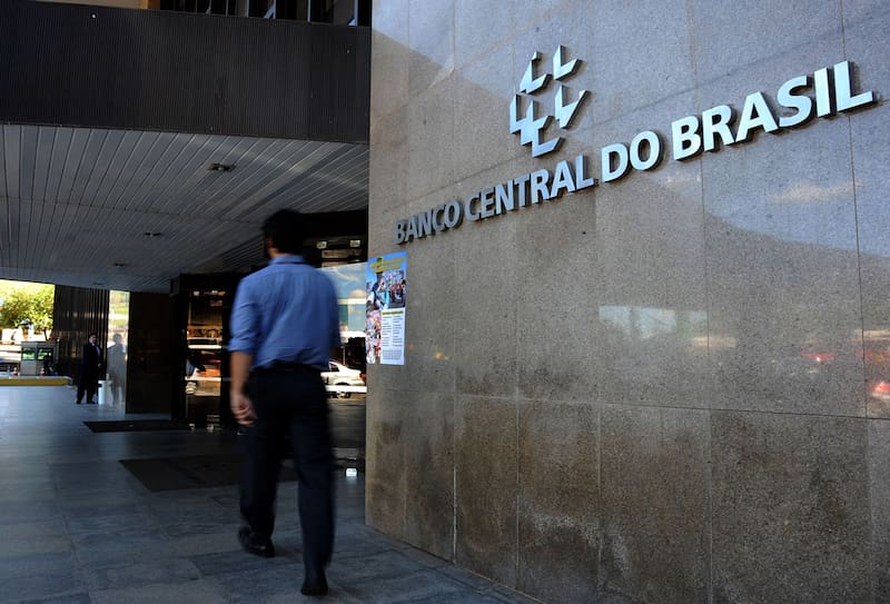 El mercado sigue exigiendo tasas elevadas para financiar la deuda brasileña.