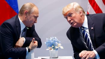 Trump levanta sanciones a Rusia y confía en Putin para ganar la batalla electoral