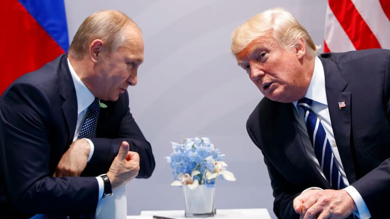 En apenas una semana, el presidente de EE.UU., Donald Trump, tomó varias decisiones en las que ha premiado a Rusia.