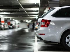 Comprar una cochera en una zona top cuesta lo mismo que un dos ambientes en el sur de CABA