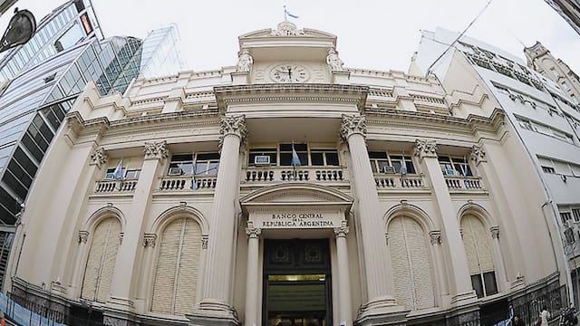 Qué rol debe tener el BCRA: la reforma de la Carta Orgánica que impulsa Milei abrió el debate