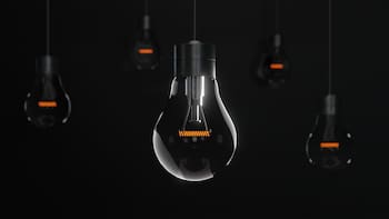 ¿A qué hora es más barata la luz hoy viernes 3 de julio en España?