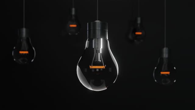 ¿A qué hora es más barata la luz hoy viernes 3 de julio en España?