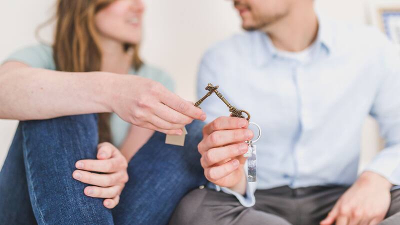 Cuánto dinero necesitas ahorrar para comprar una casa.