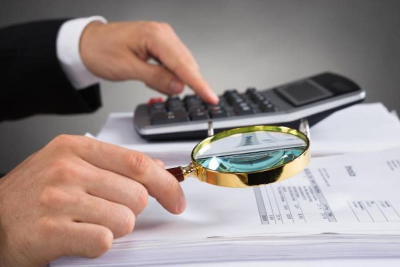 Hacienda suspenderá todas las cuentas bancarias y tarjetas de crédito de los contribuyentes de esta lista. Fuente: Archivo