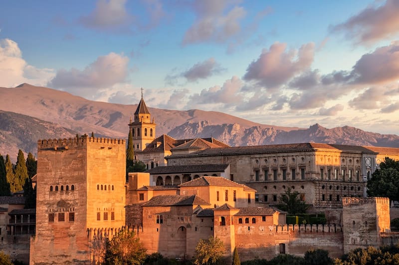 Un perito halla en un rastro una llave que podría ser nazarí y pertenecer a la Alhambra. (Fuente: Pixabay).