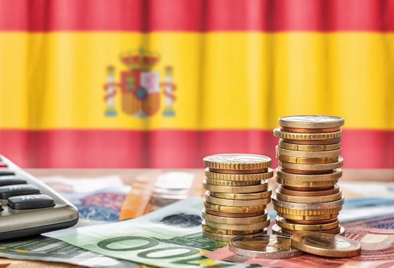El umbral de pobreza en España se establece en torno a 1072 euros al mes (Fuente: Shutterstock)