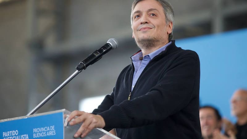 Máximo Kirchner respaldó a Axel Kicillof luego de que Milei pidiera su renuncia.