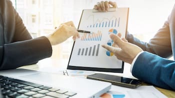 La inseguridad financiera de los empleados ya es un riesgo corporativo para seis de cada 10 empresas: Marsh