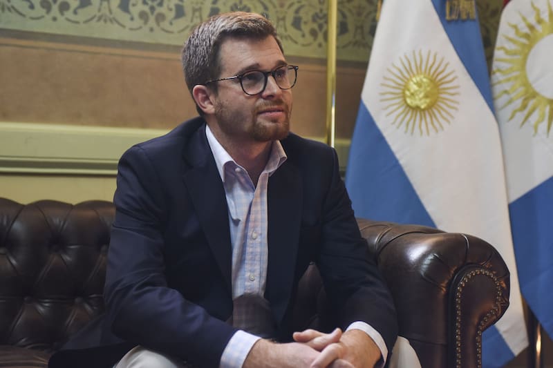 Massot alertó que el Gobierno no excluye las retenciones industriales de la suba de retenciones.