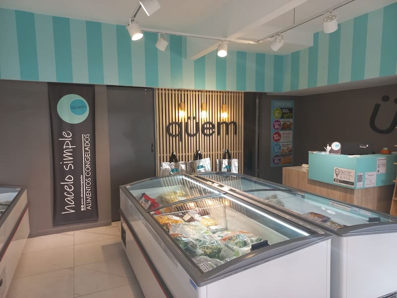Qüem tiene 22 locales activos y para fines de 2025 espera llegar a las 50 sucursales.