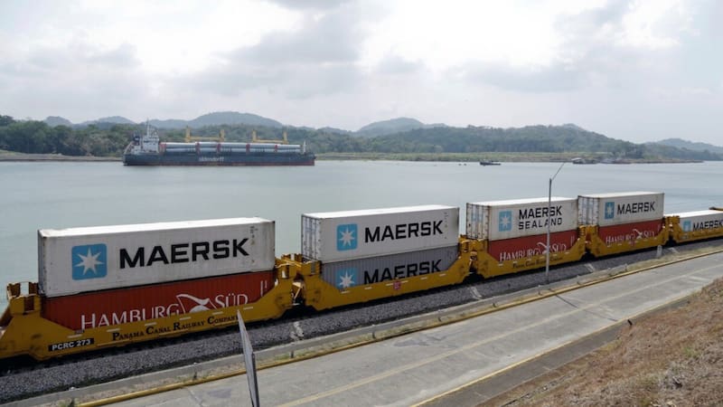 Ferrocarril del Canal de Panamá.