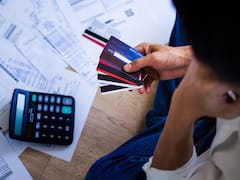 La refinanciación de deudas es récord y la morosidad frenó por primera vez en 19 meses