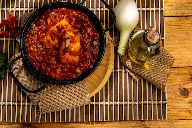 El bacalao a la riojana es uno de los platos que se pueden probar en Sajazarra (Fuente: Shutterstock)