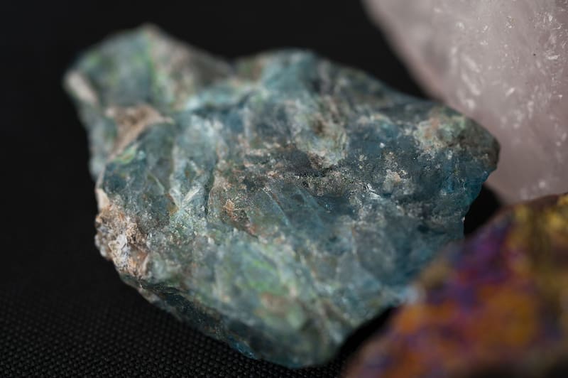 Llená de armonía tu vida con una piedra preciosa. (Foto: Freepik)