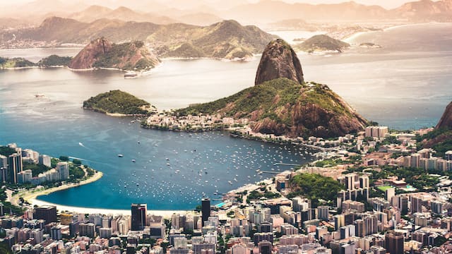 Efecto Pix: el boom de turistas argentinos en Brasil revoluciona la forma de pagar las vacaciones