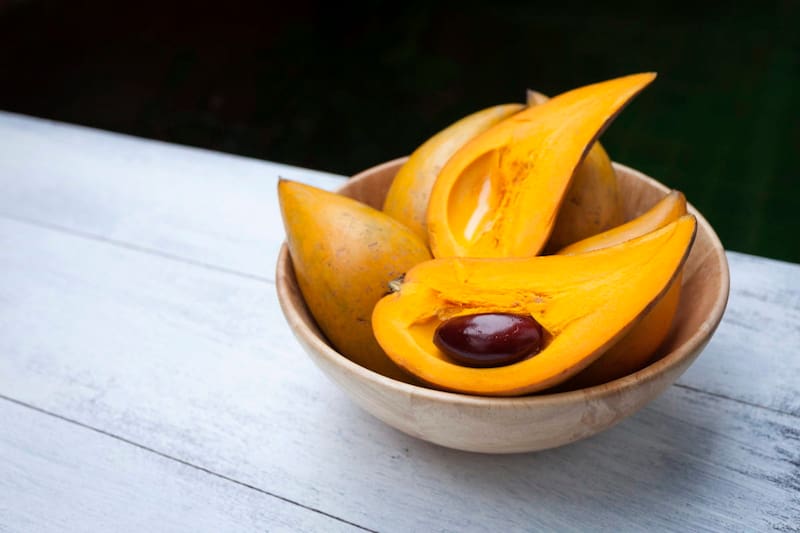 Lúcuma, el “oro de los incas”: la fruta dulce que ayuda a regular el azúcar en sangre y protege las células.