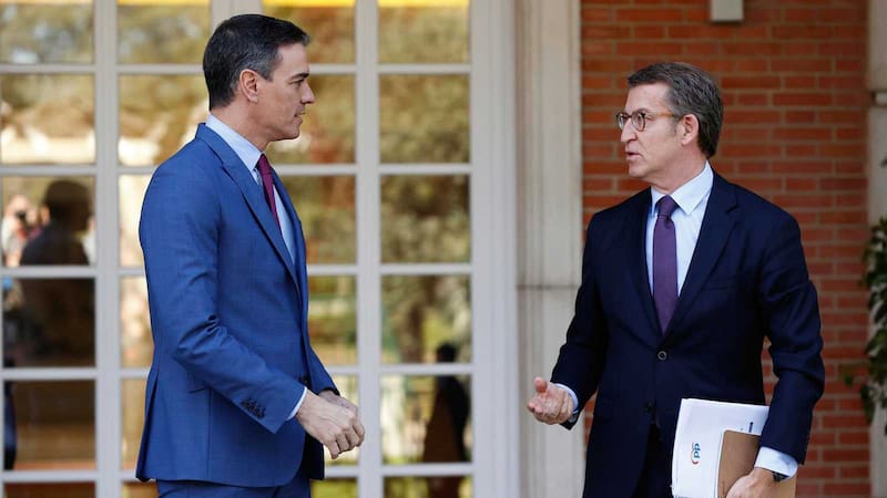 Pedro Sánchez, y Alberto Núñez Feijóo pactaron el pasado viernes que la Comisión Europea supervise el diálogo. Fuente: Archivo