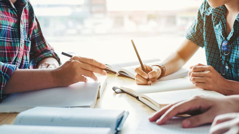 Escribir a mano mejora la actividad cognitiva. Fuente: Archivo.