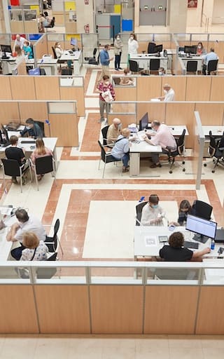 Ya es oficial | El Gobierno dio marcha atrás y los empleados públicos no cobrarán el aguinaldo en junio