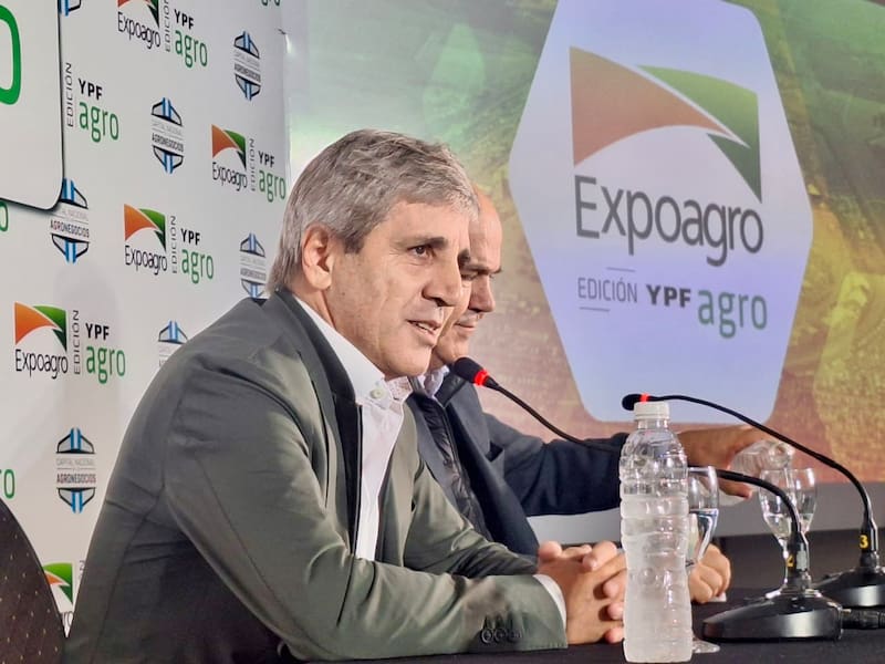 Caputo prometió que no habrá devaluación posacuerdo con el FMI.