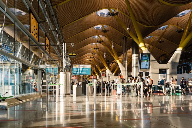 El aeropuerto Adolfo Suárez Madrid-Barajas fue el que registró más movimiento en 2023 (Fuente: Shutterstock)