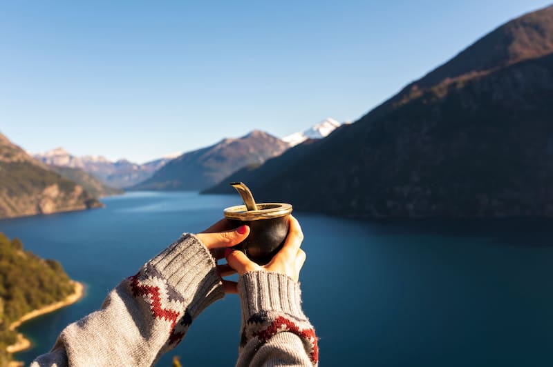 Cómo funciona el voluntario en Bariloche que ofrece una estadía corta a cambio de colaboración.