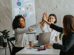 Ante el freno de la banca tradicional, mujeres mexicanas encuentran una mina de oro en las plataformas digitales