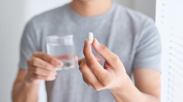 Mariano Giménez, farmacéutico: “El ibuprofeno de 600 y el de 400 tienen el mismo efecto analgésico”