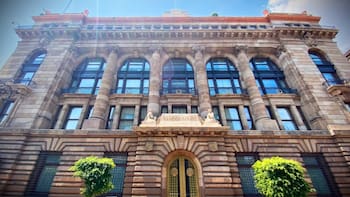 Banxico ve la inflación más cerca de la meta, pero advierte que ‘el trabajo aún no termina’