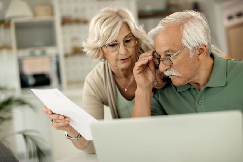 Oficial | A partir de hoy, darán de baja las pensiones si los jubilados no presentaron el certificado de supervivencia. Fuente: Shutterstock