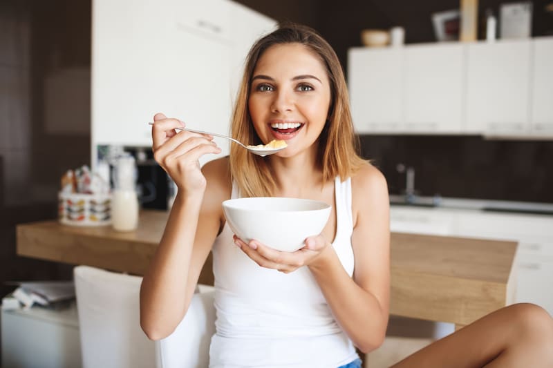 Los beneficios que aporta el yogur a la salud (foto: archivo).
