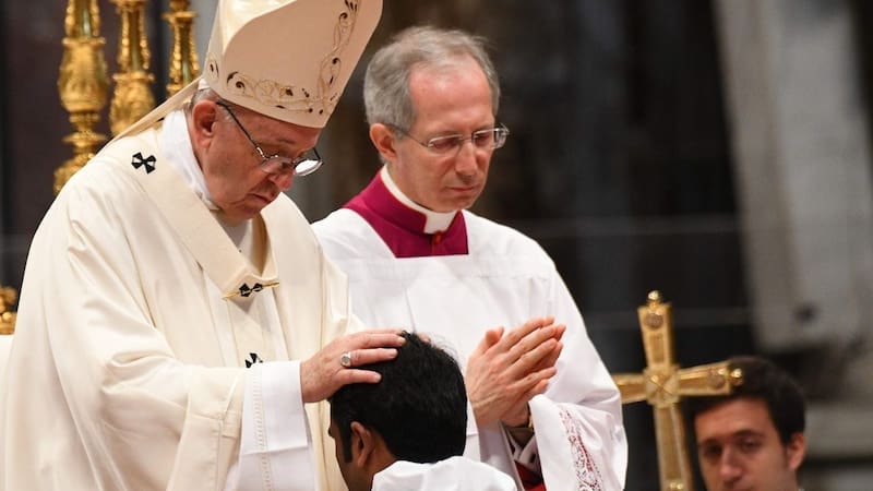 El Gobierno y la Iglesia acuerdan indemnizaciones para víctimas de abuso que asumirá la institución religiosa.